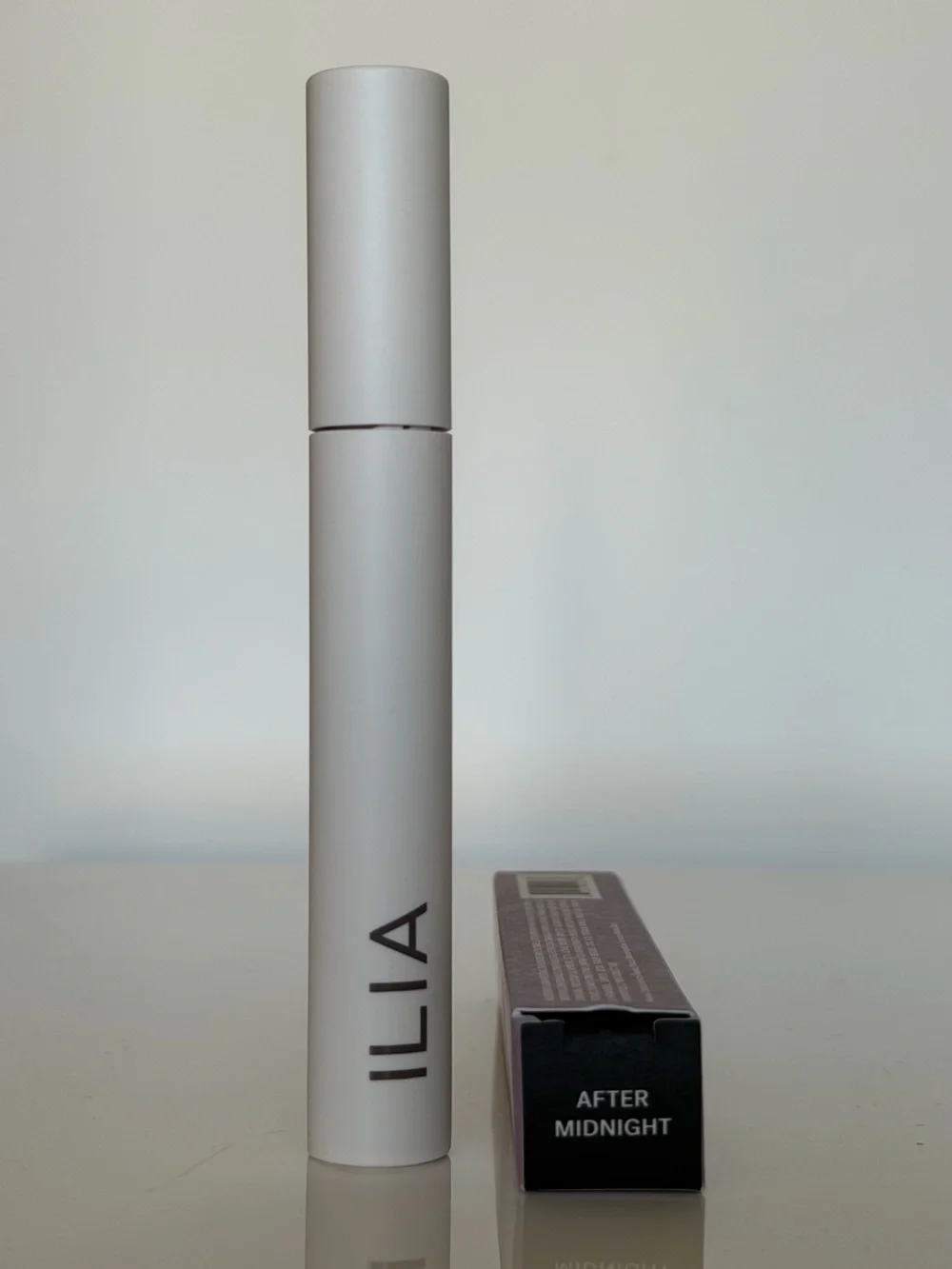 ILIA After Midnight limitless lash Mascara - soft black
